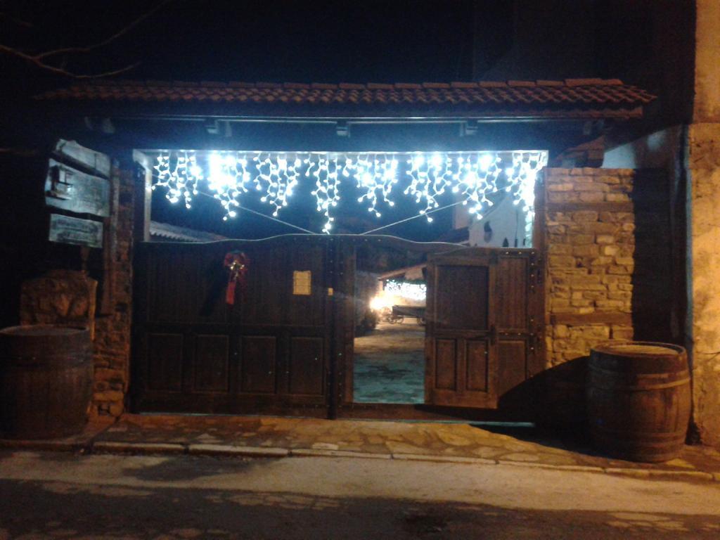 Къщата - Къща За Гости Рибарица Екстериор снимка